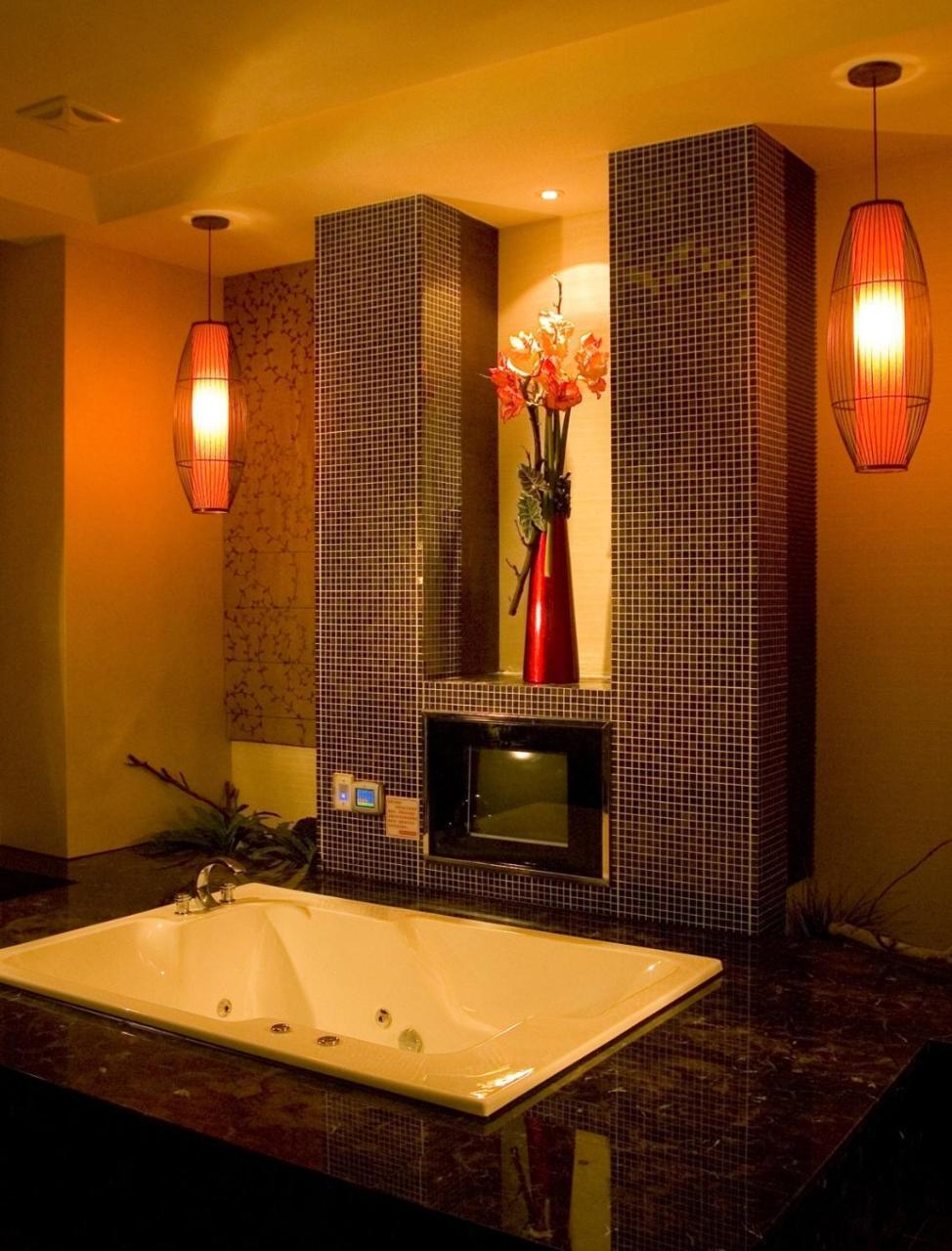 Hip Spa Motel Taichung Extérieur photo